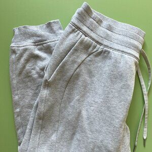Lululemon Scuba High-Rise Cropped Jogger